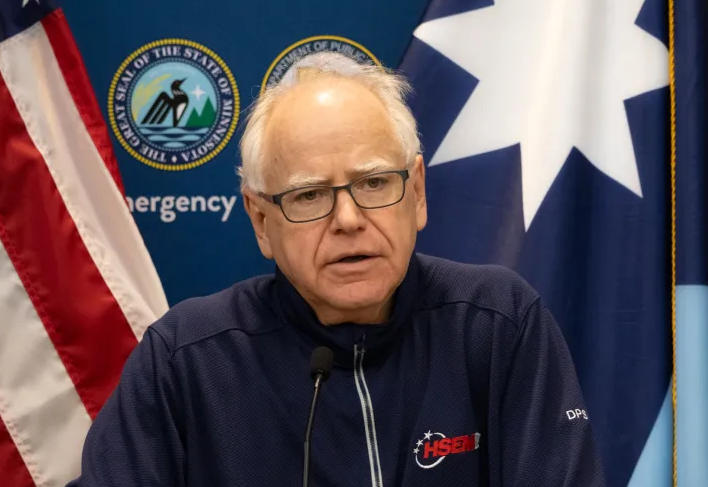 美明尼苏达州州长：执法人员打死女子案件调查须有本州参与